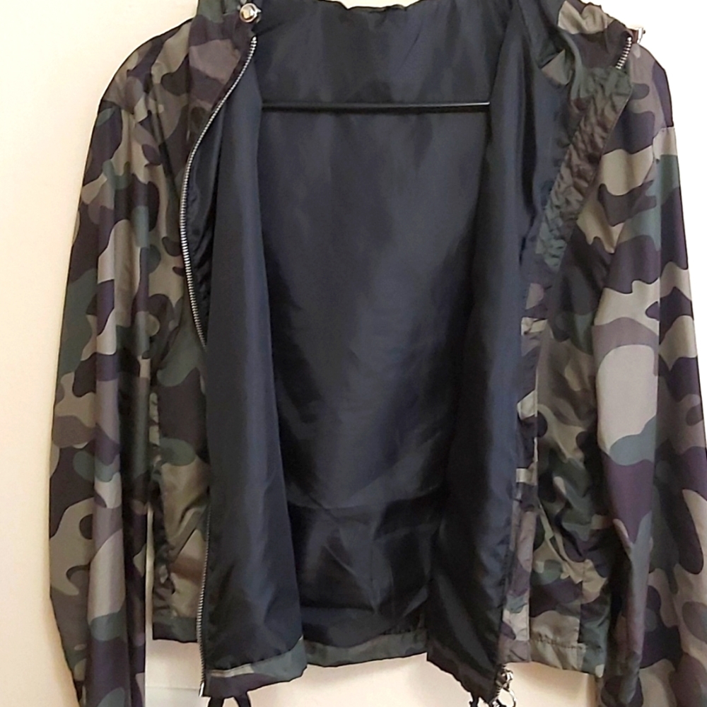 Camouflage Jacket - Picture 4 of 6